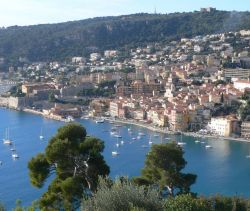 For rent 5-room penthouse 122 m2 with sea view terrace Villefranche-sur-Mer