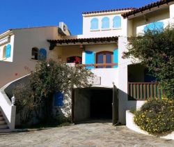 Se alquila Hermosa propiedad 10 habitaciones 266 m2 vista al mar Ajaccio