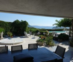 For rent MAGNIFICENT PROPERTY 300 M² LECCI SEA VIEW