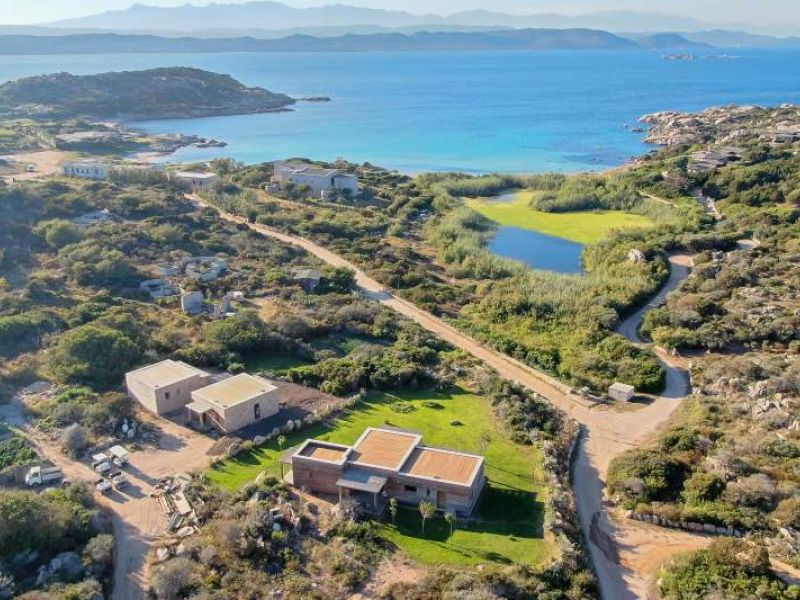 A vendre Magnifique villa neuve 5 PIECES 140 M² 200m de la plage de CAVALO Bonifacio