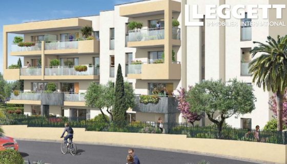 A louer APPARTEMENT T2 52 M2 BORD DE MER ANTIBES