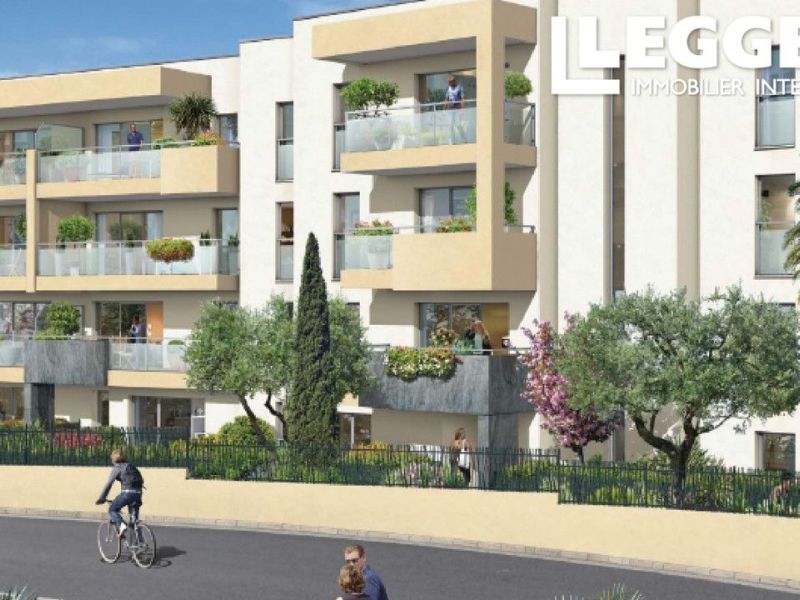 A louer APPARTEMENT T2 52 M2 BORD DE MER ANTIBES