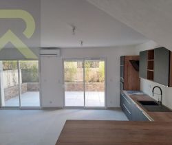 Vendo CASA 4 HABITACIONES 98 M2 JUNTO AL MAR AGDE