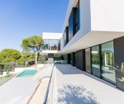 A vendre Villa NEUVE 600 M² Costa de la Calma SANTA PONSA