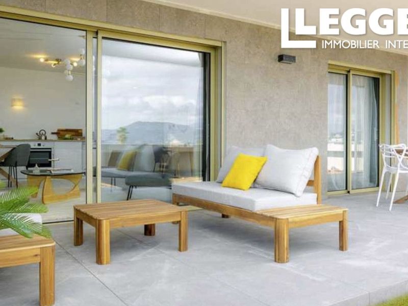 A louer APPARTEMENT DUPLEX NEUF T3 97 M2 TERRASSE BORD DE MER NICE