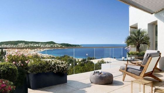 For sale APARTMENT T2 53 M2 TERRACE BY THE SEA NICE