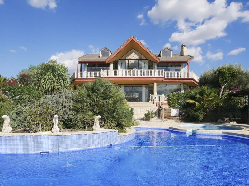 A vendre Villa 7 PIECES 509 M² VUE LAC COSTA BLANCA