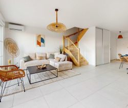 A louer MAISON  4 PIECES 89 M2  LA GARDE FREINET