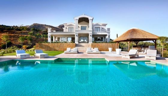 For sale Magnificent villa 8 ROOMS 778 M² SEA VIEW WATERFRONT MARBELLA