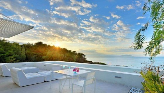 For sale Magnificent Villa 10 ROOMS 450 M² sea view PILOS