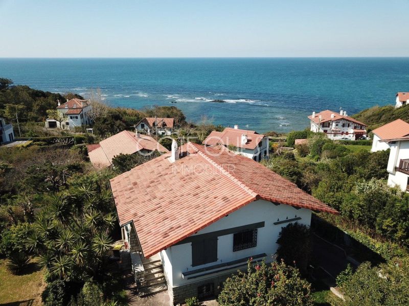 FOR SALE BEAUTIFUL HOUSE 7 ROOMS 170 M² SEA VIEW CITY CENTER GUETARY