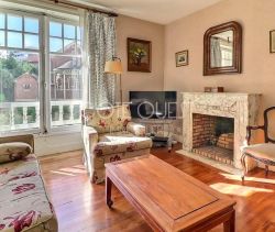 For sale BEAUTIFUL BOURGEOIS APARTMENT T4 123 M² IMPERIAL QUARTER BIARRITZ