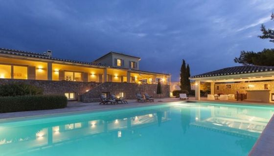 For sale very beautiful Villa 8 rooms 400 m² portochelli sea view