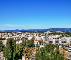 A louer APPARTEMENT DE PRESTIGE T3 76 M2 TERRASSE BORD DE MER SAINT RAPHAEL