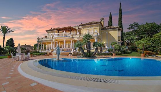 A vendre Splendide villa 10 PIECES VUE MER  Alto.  