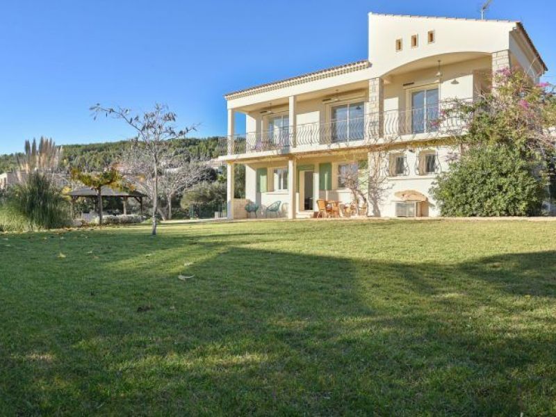 For sale HOUSE 7 ROOMS 185 M2 SEA VIEW BANDOL