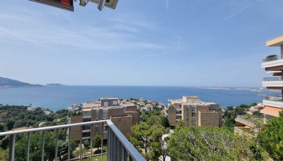 For sale 4-room apartment 157 m² SEA VIEW Marseille