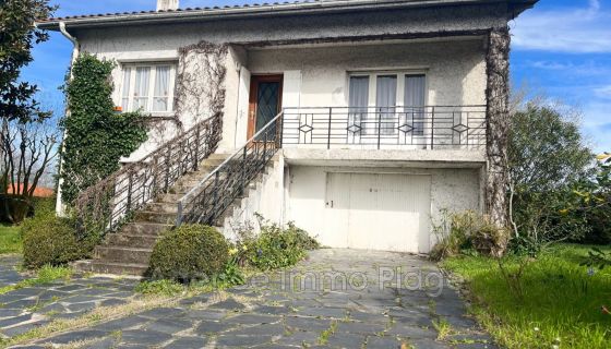 For sale HOUSE 4 ROOMS 85 M2 SEASIDE PAUILLAC