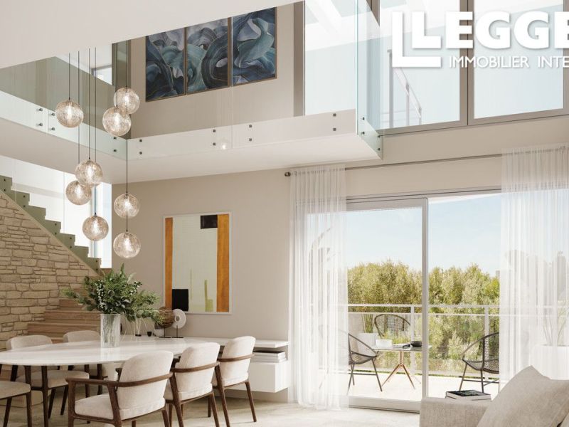 A louer APPARTEMENT DUPLEX DE PRESTIGE T5 114 M2 TERRASSE BORD DE MER ANTIBES