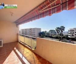 For sale APARTMENT T3 60 M2 TERRACE BY THE SEA NICE