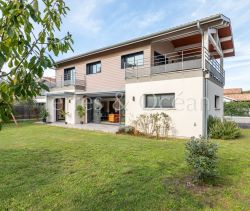For sale ARCHITECT HOUSE BY THE SEA CAPBRETON