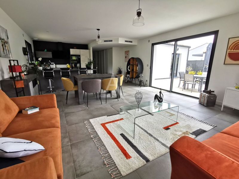 For rent CONTEMPORARY HOUSE BY THE SEA TALMONT SAINT HILAIRE
