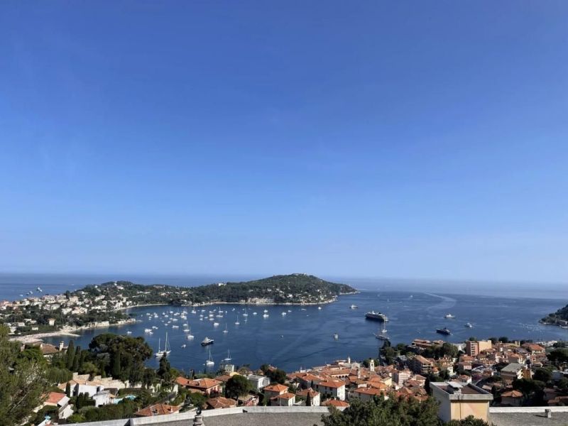 A louer APPARTEMENT DE PRESTIGE NEUF T4 137 M2 TERRASSE VUE MER VILLEFRANCHE SUR MER