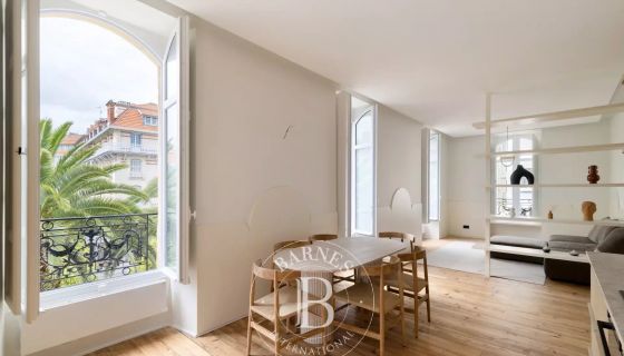 FOR SALE APARTMENT T3 80 M² RENOVATED CITY CENTER BIARRITZ