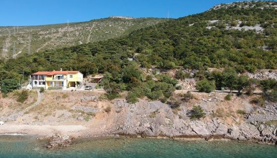 For rent APARTMENT 230 M2 TERRACE BY THE SEA SENJ