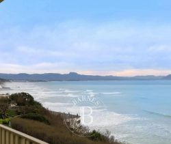 For sale MAGNIFICENT 4-ROOM APARTMENT 93 M² BIARRITZ SEA VIEW