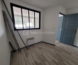 For sale APARTMENT T2 23 M2 BEACH WALK ROYAN