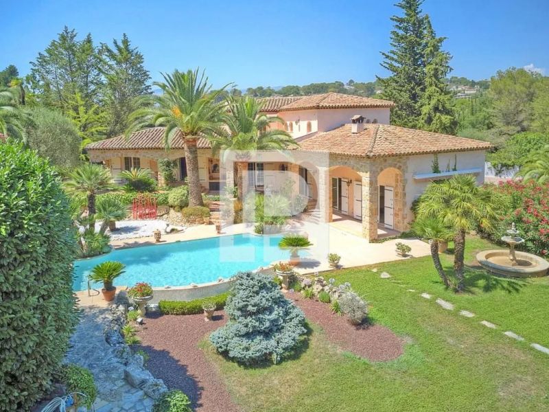 For sale HOUSE 5 ROOMS 178 M2 MOUGINS