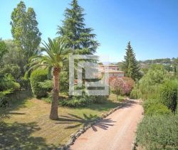For sale HOUSE 5 ROOMS 178 M2 MOUGINS