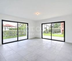 For sale APARTMENT T4 111 M² NEW ANGLET