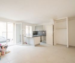 APPARTEMENT T2 40 M2 BORD DE MER TOULON