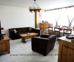 For rent APARTMENT T4 75 M2 MARSEILLE 15TH