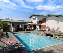 For sale CONTEMPORARY MASION 7 ROOMS 250 M² HOSSEGOR