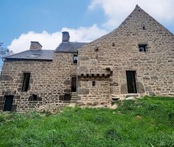 vente Baisse de prix :  Manoir du XV-XVI ème en pays d'Iroise, Finistère Nord 