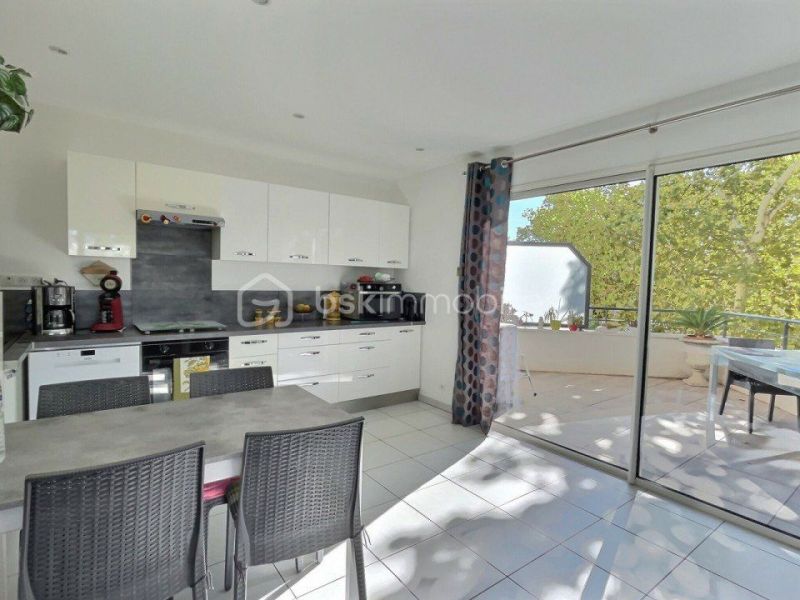 A louer APPARTEMENT T3 75 M2 TERRASSE  BAILLARGUES