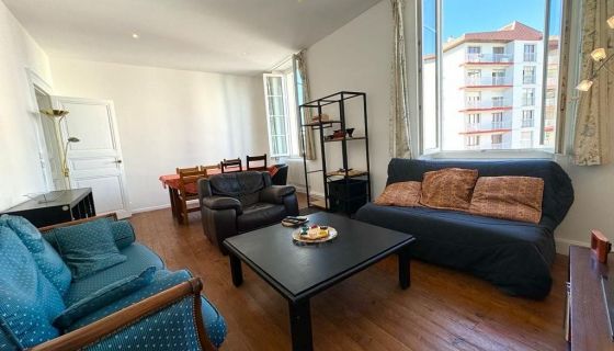 A vendre grand appartement t5 108 m² Quartier Saint Martin BIARRITZ