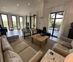 A louer MAISON  D'ARCHITECTE BORD DE MER MAGALAS