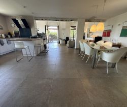 A louer MAISON  D'ARCHITECTE BORD DE MER MAGALAS