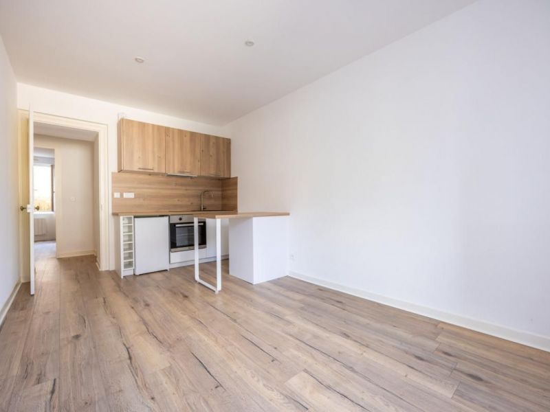 For sale T2 APARTMENT 40 M2 NANTES