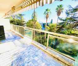 A louer APPARTEMENT NEUF T3 88 M2 TERRASSE BORD DE MER CANNES