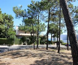 For rent 1 ROOM HOUSE BEACH ON WALK CARVALHAL