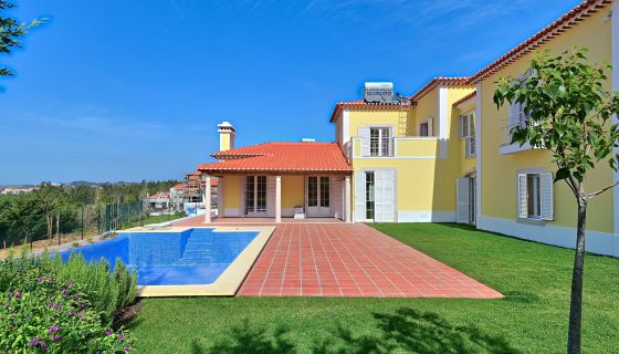For rent 5 ROOM HOUSE BY THE SEA S.MARIA E S.MIGUEL, S.MARTINHO, S.PEDRO PENAFERRIM