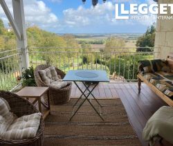 A louer MAISON  DE MAîTRE  MONTLIEU LA GARDE