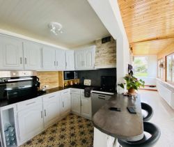 A vendre LONGèRE  4 PIECES 110 M2  ORESMAUX