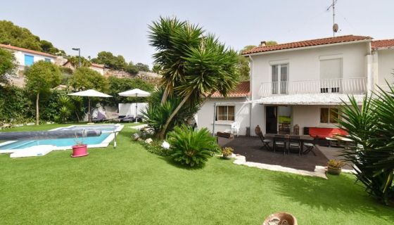 A louer MAISON  5 PIECES 102 M2 VUE MER SETE