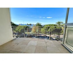 For rent APARTMENT T3 86 M2 TERRACE SEA VIEW CANNES